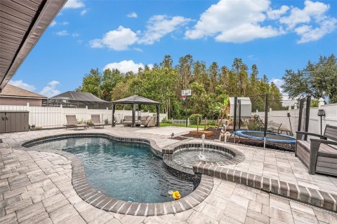 Casa en venta en Wesley Chapel, Florida, 5 dormitorios, 249.54 m2 № 1907616 - foto 2