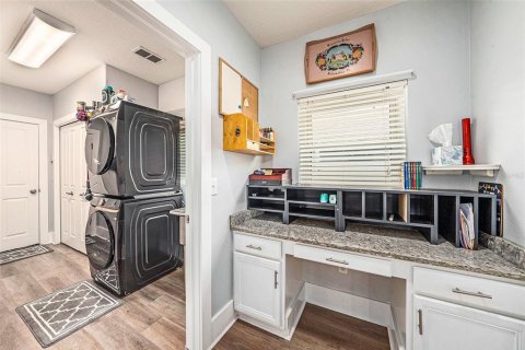 Casa en venta en Wesley Chapel, Florida, 5 dormitorios, 249.54 m2 № 1907616 - foto 10