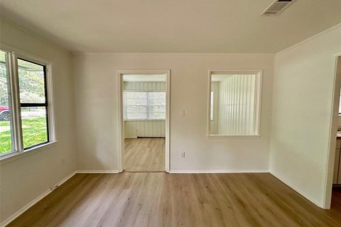 House in Gainesville, Florida 2 bedrooms, 75.44 sq.m. № 1909160 - photo 9