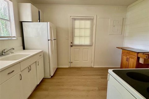 House in Gainesville, Florida 2 bedrooms, 75.44 sq.m. № 1909160 - photo 6