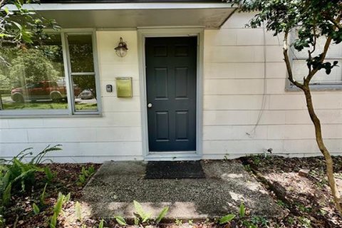 House in Gainesville, Florida 2 bedrooms, 75.44 sq.m. № 1909160 - photo 2