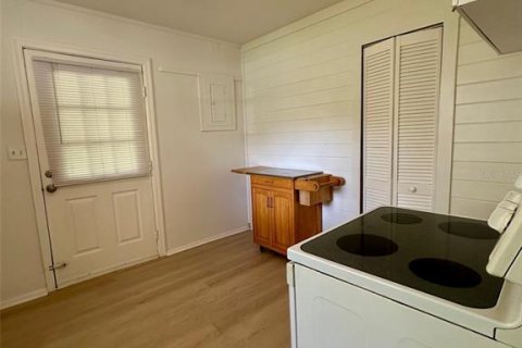 House in Gainesville, Florida 2 bedrooms, 75.44 sq.m. № 1909160 - photo 7