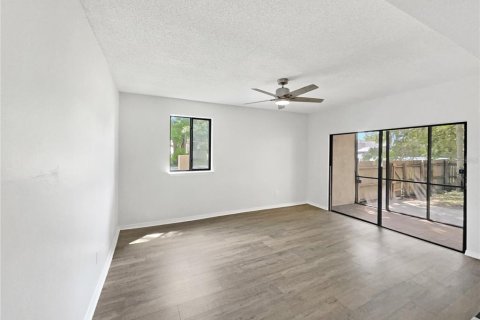 Copropriété à vendre à Apopka, Floride: 2 chambres, 100.98 m2 № 1767973 - photo 3