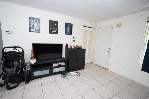 House in Ocala, Florida 3 bedrooms, 115.66 sq.m. № 1914327 - photo 2
