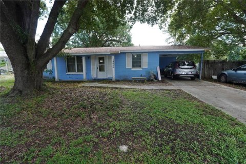 House in Ocala, Florida 3 bedrooms, 115.66 sq.m. № 1914327 - photo 1
