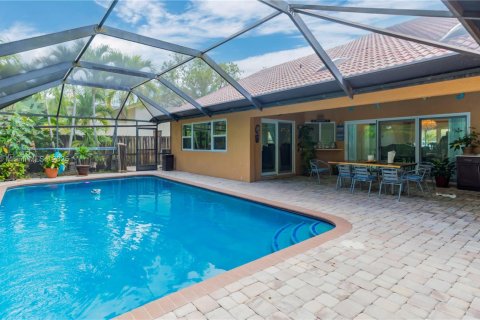House in Coral Springs, Florida 4 bedrooms, 241.73 sq.m. № 1846175 - photo 30
