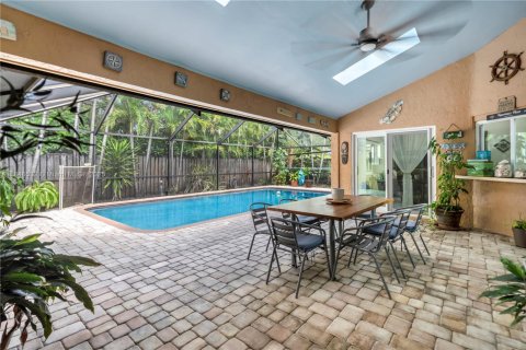 House in Coral Springs, Florida 4 bedrooms, 241.73 sq.m. № 1846175 - photo 28