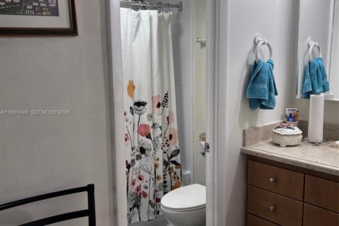 Copropriété à vendre à Pembroke Pines, Floride: 1 chambre, 91.04 m2 № 2023702 - photo 10