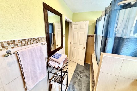 House in Miramar, Florida 3 bedrooms, 147.53 sq.m. № 1986563 - photo 27