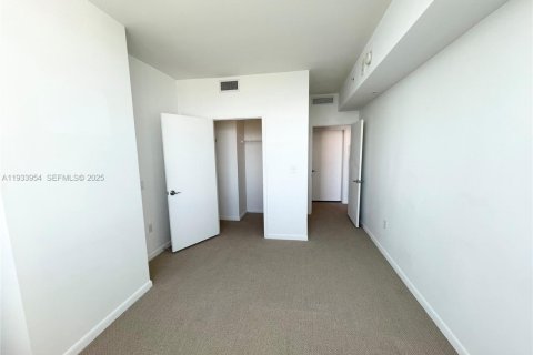 Condominio en alquiler en Miami, Florida, 2 dormitorios, 98.29 m2 № 1992250 - foto 28
