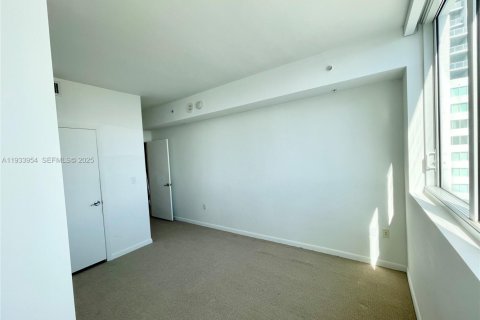 Condominio en alquiler en Miami, Florida, 2 dormitorios, 98.29 m2 № 1992250 - foto 26