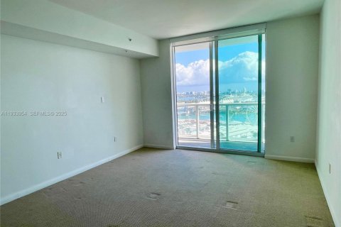 Condominio en alquiler en Miami, Florida, 2 dormitorios, 98.29 m2 № 1992250 - foto 20