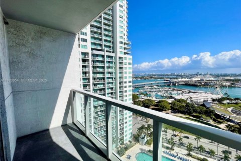 Condominio en alquiler en Miami, Florida, 2 dormitorios, 98.29 m2 № 1992250 - foto 6