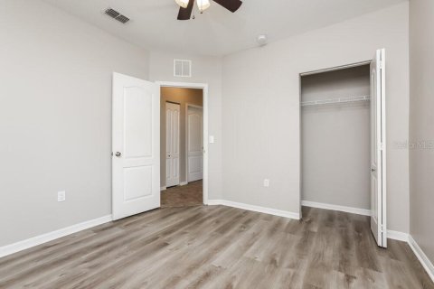 Villa ou maison à louer à Orlando, Floride: 4 chambres, 181.81 m2 № 2157220 - photo 11