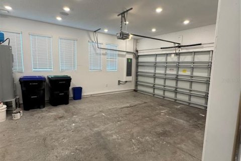 Casa en alquiler en Orlando, Florida, 3 dormitorios, 208.1 m2 № 2279842 - foto 16