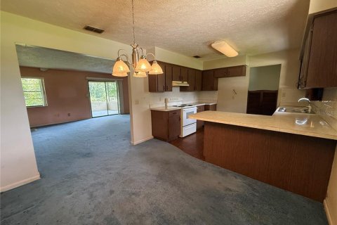 House in Wesley Chapel, Florida 3 bedrooms, 124.86 sq.m. № 1846661 - photo 12