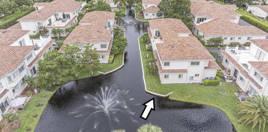 Condo in Vero Beach, Florida, 2 bedrooms № 2188146