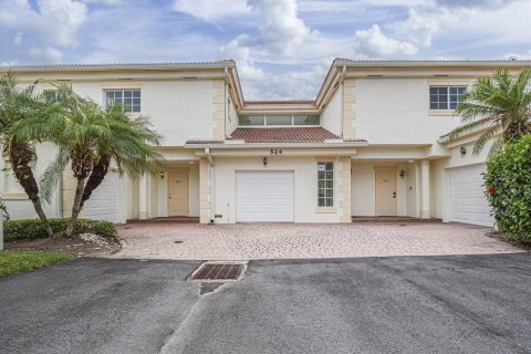 Condo in Vero Beach, Florida, 2 bedrooms № 2188146 - photo 3
