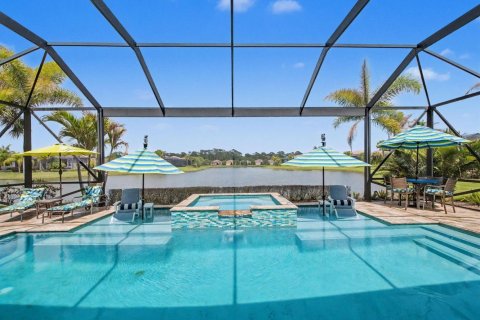 House in Port St. Lucie, Florida 3 bedrooms, 278.71 sq.m. № 2188400