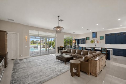 Casa en venta en Port St. Lucie, Florida, 3 dormitorios, 278.71 m2 № 2188400 - foto 24