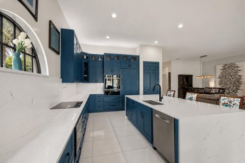 Casa en venta en Port St. Lucie, Florida, 3 dormitorios, 278.71 m2 № 2188400 - foto 14