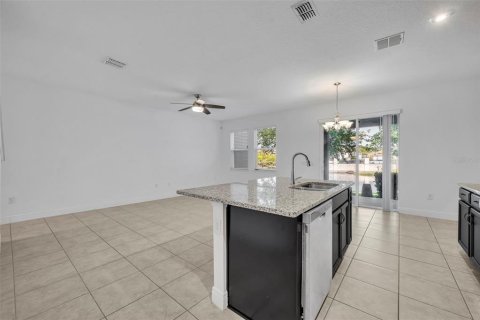 Touwnhouse à louer à Winter Park, Floride: 3 chambres, 163.04 m2 № 2122361 - photo 14
