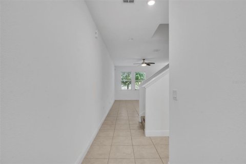 Touwnhouse à louer à Winter Park, Floride: 3 chambres, 163.04 m2 № 2122361 - photo 4