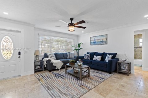 Villa ou maison à vendre à Cape Coral, Floride: 3 chambres, 153.29 m2 № 1939344 - photo 7