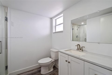 Купить кондоминиум в Майами, Флорида 1 комната, 93.09м2, № 1839316 - фото 11