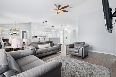 Villa ou maison à vendre à Palm Coast, Floride: 4 chambres, 165.27 m2 № 2290968 - photo 13