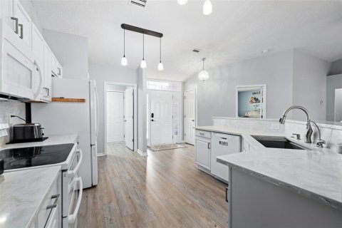 Villa ou maison à vendre à Palm Coast, Floride: 4 chambres, 165.27 m2 № 2290968 - photo 8