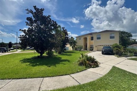 House in Kissimmee, Florida 4 bedrooms, 238.85 sq.m. № 1869641 - photo 2