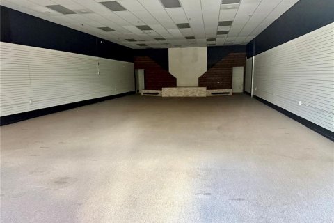 Immobilier commercial à louer à Kissimmee, Floride: 306.58 m2 № 2102922 - photo 2