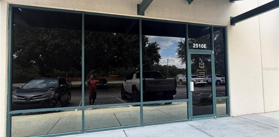 Immobilier commercial à Kissimmee, Floride 306.58 m2 № 2102922