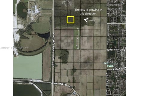 Commercial property in Miami-Dade, Florida № 1692809 - photo 4