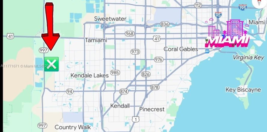 Commercial property in Miami-Dade, Florida № 1692809