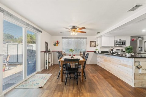 House in Port Richey, Florida 3 bedrooms, 156.63 sq.m. № 1877276 - photo 29