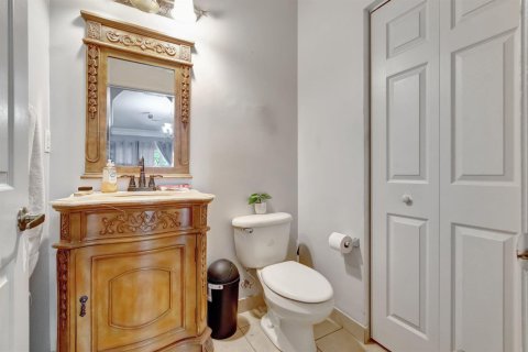 Condo in Boynton Beach, Florida, 4 bedrooms № 2241255 - photo 9