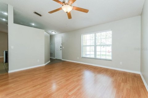 Villa ou maison à louer à Kissimmee, Floride: 3 chambres, 145.58 m2 № 2437216 - photo 3