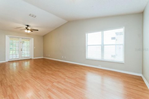 Villa ou maison à louer à Kissimmee, Floride: 3 chambres, 145.58 m2 № 2437216 - photo 5