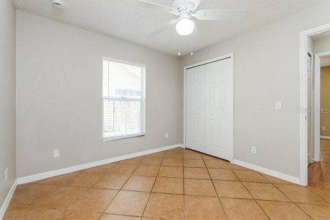 Villa ou maison à louer à Kissimmee, Floride: 3 chambres, 145.58 m2 № 2437216 - photo 13