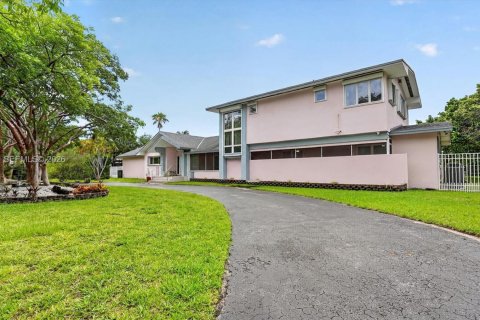 Casa en venta en Pinecrest, Florida, 7 dormitorios, 604.24 m2 № 2192120 - foto 2