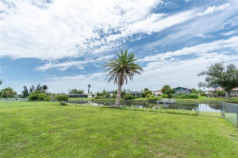 Casa en venta en Rotonda, Florida, 2 dormitorios, 137.5 m2 № 1808910 - foto 13