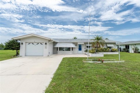 Casa en venta en Rotonda, Florida, 2 dormitorios, 137.5 m2 № 1808910 - foto 1