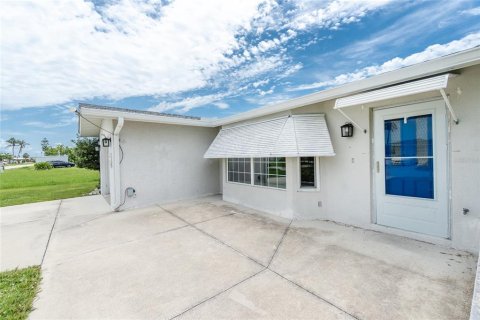 Casa en venta en Rotonda, Florida, 2 dormitorios, 137.5 m2 № 1808910 - foto 4