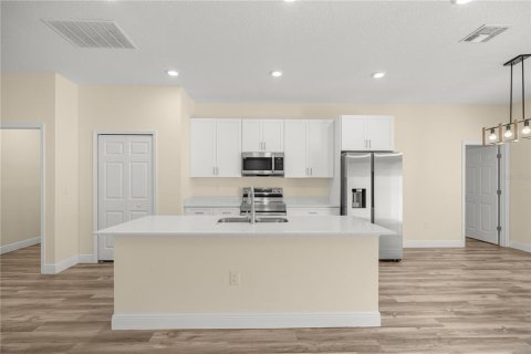 Casa en venta en Ocala, Florida, 4 dormitorios, 153.75 m2 № 2208886 - foto 5