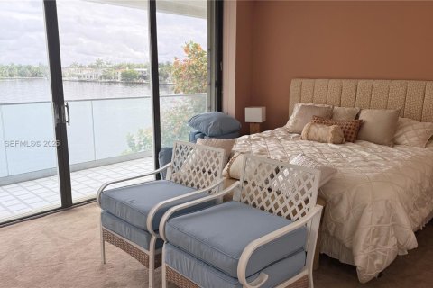 Condominio en alquiler en Aventura, Florida, 2 dormitorios, 237.83 m2 № 2066967 - foto 8