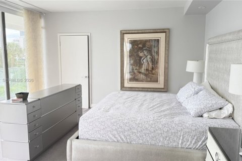 Condominio en alquiler en Aventura, Florida, 2 dormitorios, 237.83 m2 № 2066967 - foto 9
