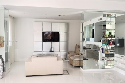 Condominio en alquiler en Aventura, Florida, 2 dormitorios, 237.83 m2 № 2066967 - foto 5