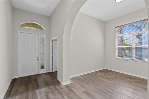 Villa ou maison à vendre à Kissimmee, Floride: 4 chambres, 180.32 m2 № 2356595 - photo 2